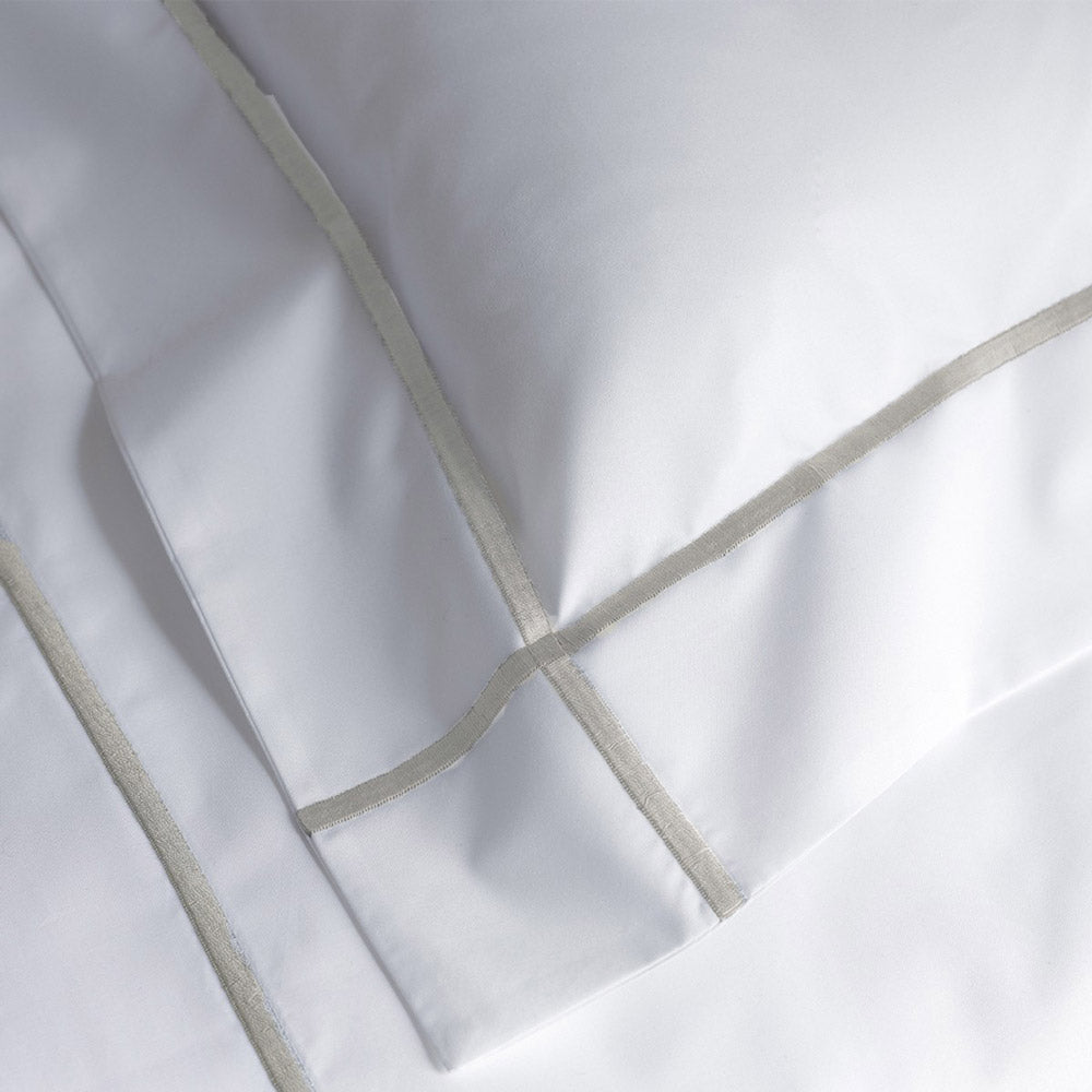 Nacre. Athena Bedding