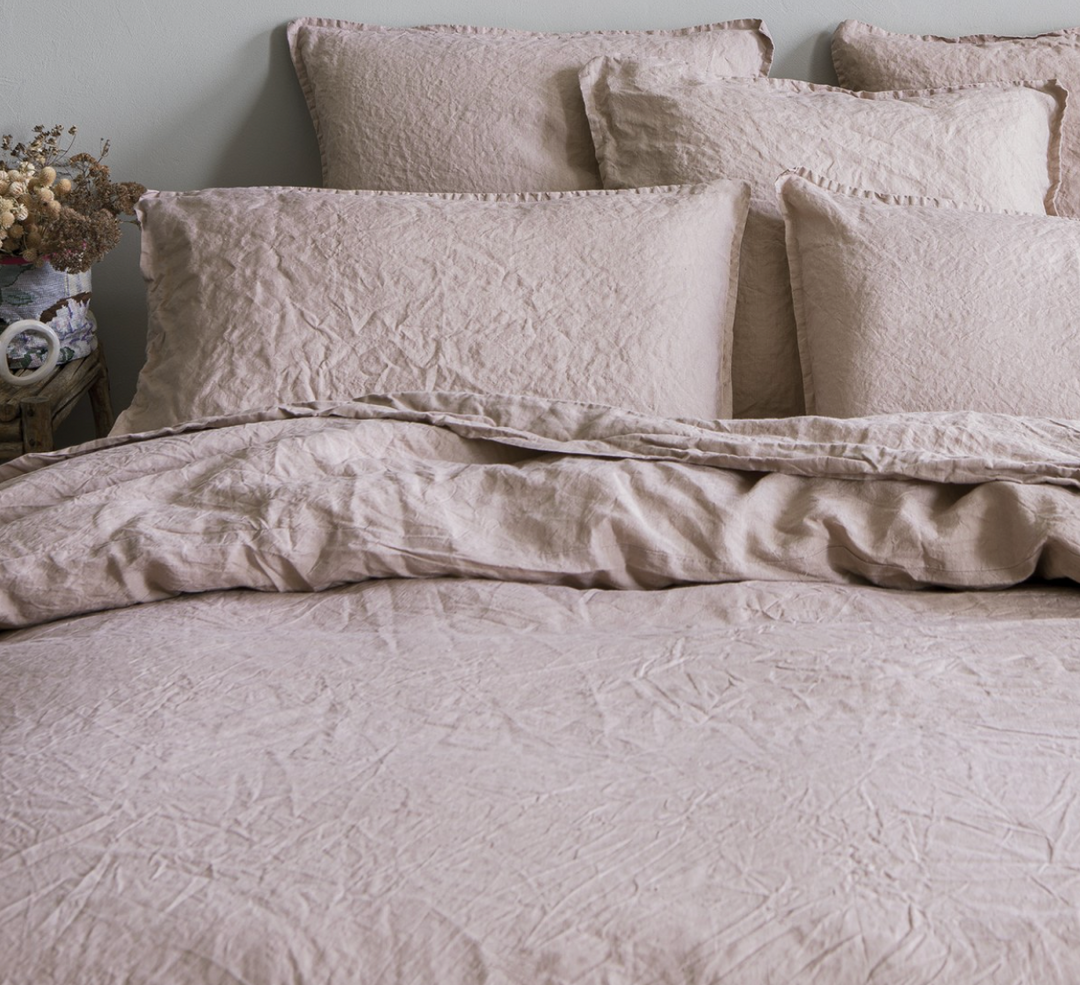 Find Serene Sleep in Minimalist & Organic Bedding
