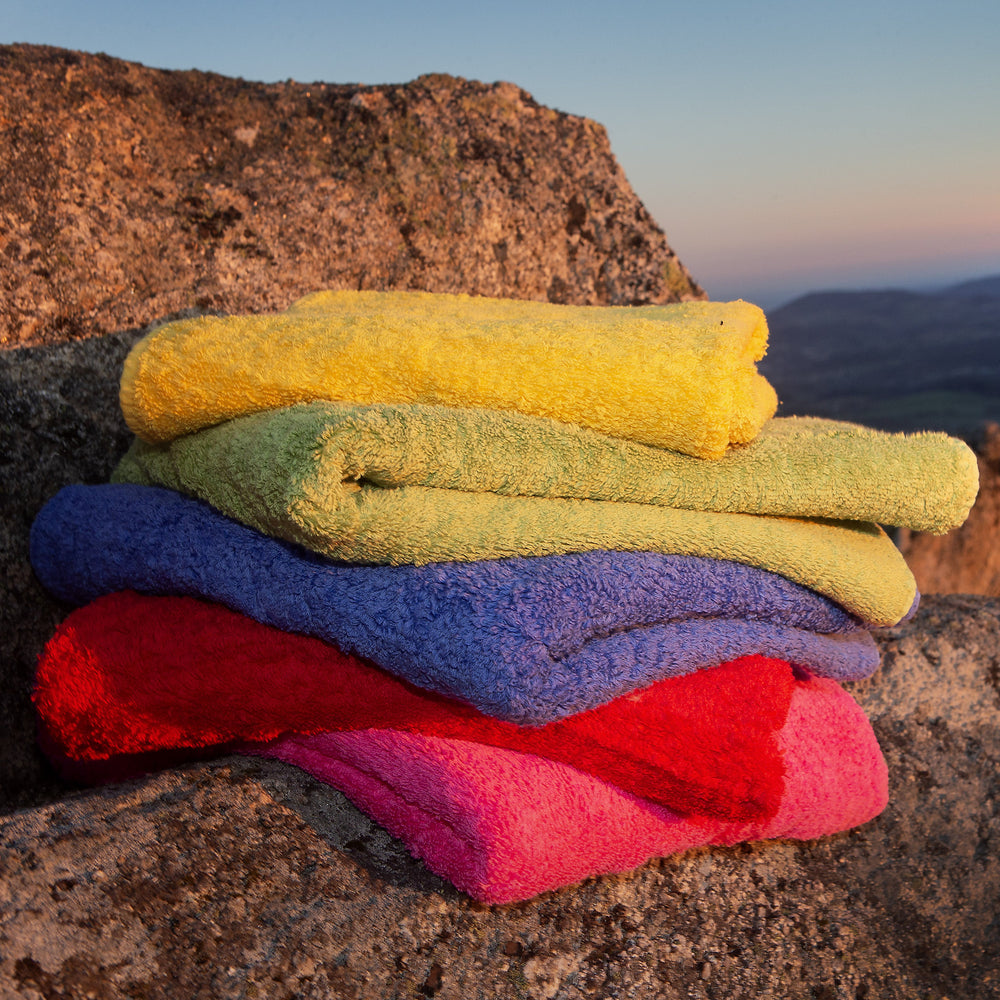 Top to Bottom: Banane, Apple Green, Marina, Carmin, Happy Pink