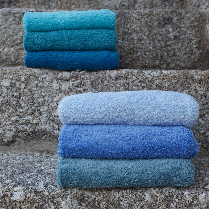 Top to Bottom: Turquoise, Dragonfly, Ocean, Powder Blue, Regatta, Atlantic