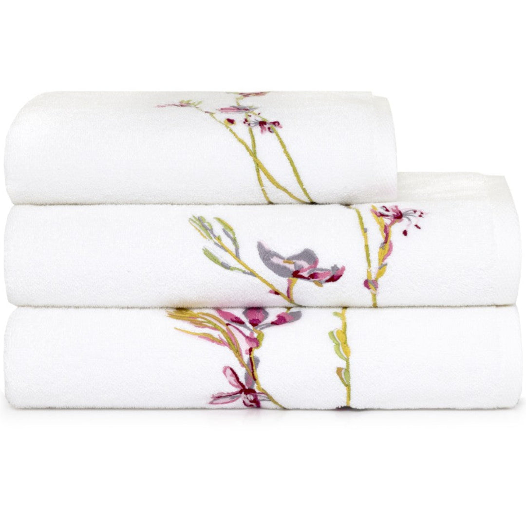 Gaura Towel Stack w/Detail