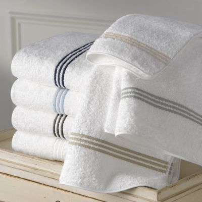 Bel Tempo Towels & Tub Mat by Matouk